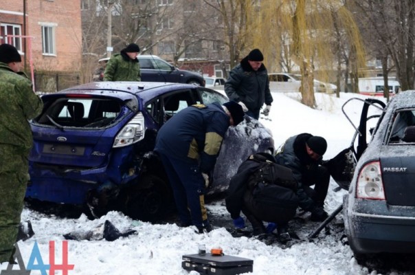 Взрывы в Донецке. Что всё это значит?