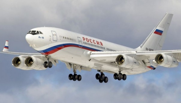 Самолет Путина приземлился в аэропорту Кемерово