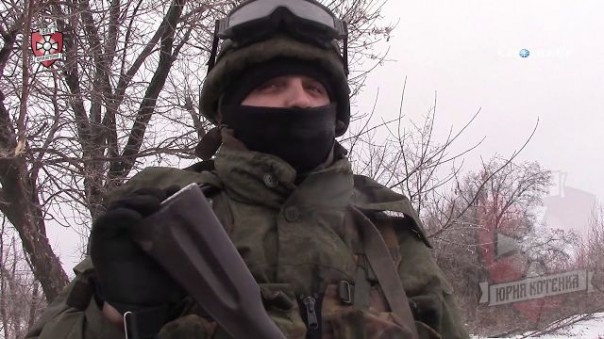 На войне выживают внимательные и со стальными нервами. На линии фронта. Подборка видео из Новороссии 29-03-2018