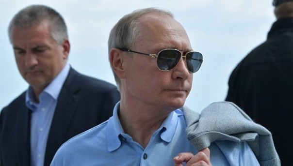В Крыму все идет по плану: Путин высоко оценил успехи развития полуострова