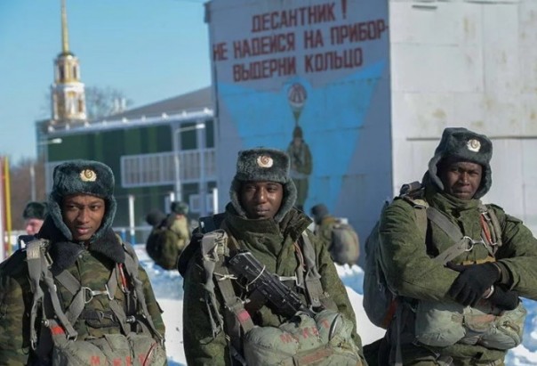 Американские ребята поделились впечатлениями о службе в российской армии