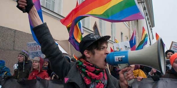 «Росбалт» в радужном цвете: зачем издание пропагандирует ЛГБТ-ценности