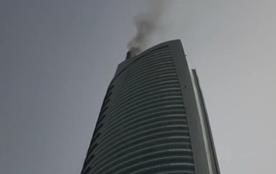 В Дубае горит 68-этажный небоскреб