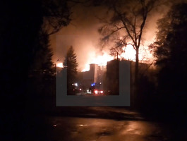 На территории шахты в Донецке произошёл пожар — видео