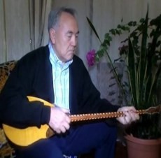 Две струны казахстанской геополитической домбры