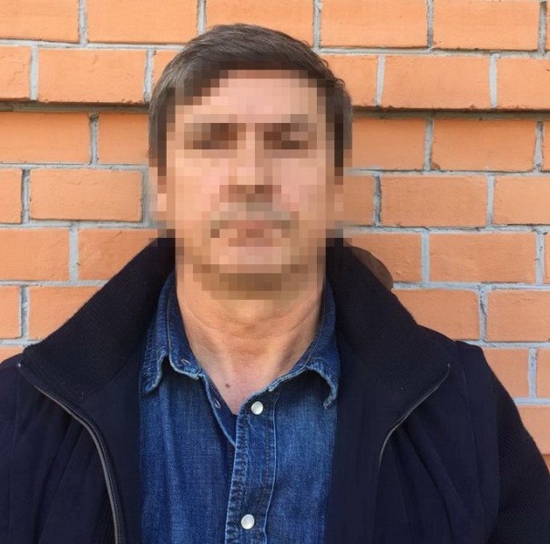 В Херсоне неизвестные пытались отбить у СБУ задержанного крымского депутата