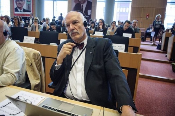 Евродепутат из Польши призвал Британию извиниться перед Россией или предъявить доказательства