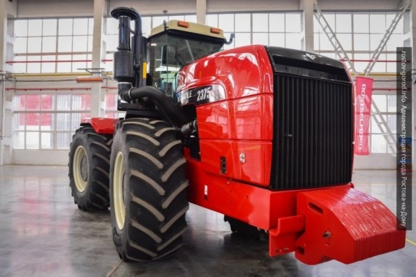 Курс на Южную Африку: Ростсельмаш отправил в Зимбабве первые комбайны ACROS