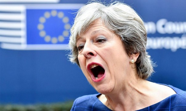 Британцу пришло письмо от Терезы Мэй с нецензурным обращением