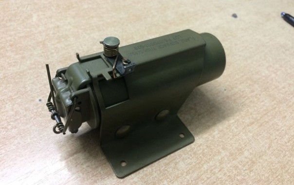 В метро Харькова задержали военного с миной