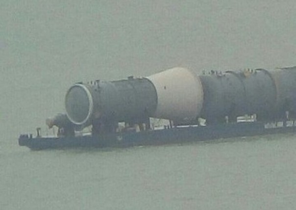 Под Крымским мостом монтируют Hyperloop или ракетную шахту?