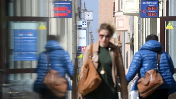 Риск дефолта и токсичные активы: что будет после обвала флагманов экономики