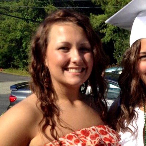 #американскиеучилки. 28-летнюю учительницу арестовали за секс с двумя пьяными школьниками на вписке