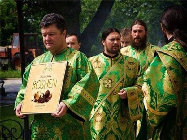 Порошенко заявил, что украинцам не будут запрещать посещать храмы УПЦ МП