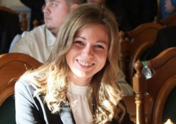 Уволенная за поздравление Гитлера львовская учительница требует восстановления на работе через суд