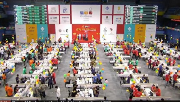 Студенты МГУ и МФТИ привезли в Москву золотые медали чемпионата мира по программированию