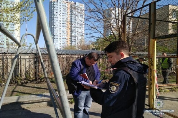 В Киеве прогремел взрыв, полиция устанавливает обстоятельства взрыва в Днепровском районе