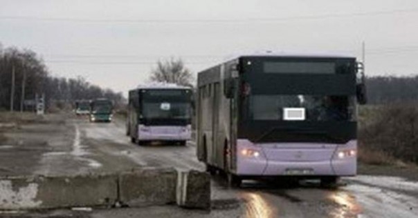 Молния! Из Луганска и Донецка выезжают кадровые военные РФ с семьями