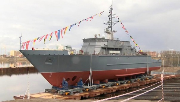 Крупнейший стеклопластиковый корабль в мире спустили на воду