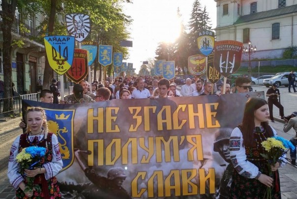Во Львове укрофашисты провели марш в честь 75-летия дивизии СС "Галичина"