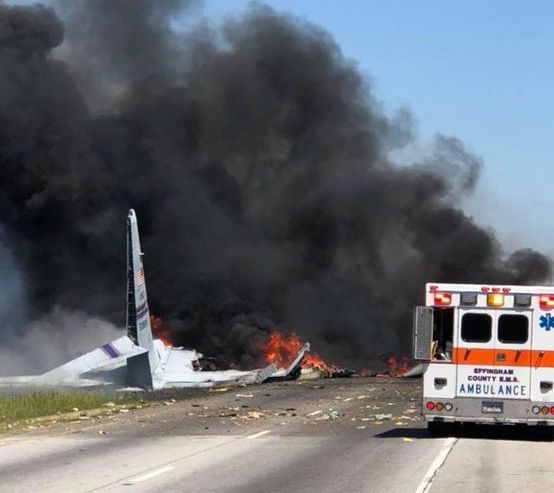 В США разбился военный самолёт C-130 Hercules