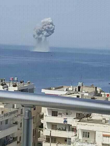 В Сирии разбился российский истребитель Су-30СМ | Появилось фото с места крушения