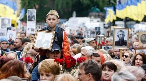 День Победы: очевидно гуманитарное поражение власти. Руслан Бортник, Павел Рудяков