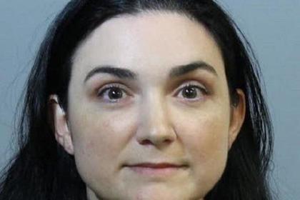 #американскиеучилки. Учительница языка жестов совратила 15-летнюю ученицу и избежала тюрьмы