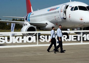 Иран покупает 40 российских авиалайнеров SSJ-100