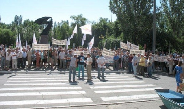 «Отдайте русским это корыто»: Рыбаки украинского Бердянска на грани бунта