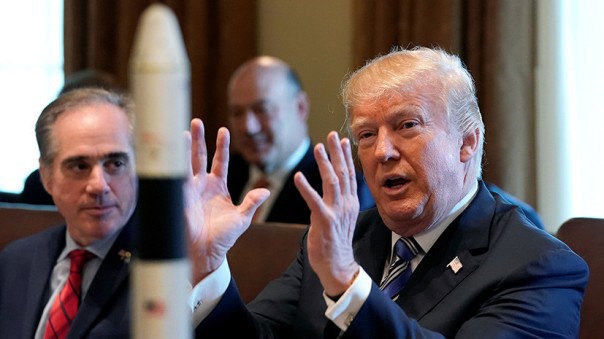 В погоне за превосходством: к чему может привести появление в армии США Космических войск