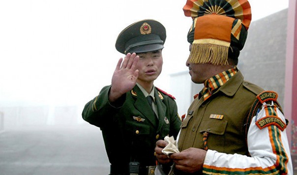 США обвинили Китай в ослеплении пилотов ВВС