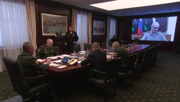 Шойгу обсудил с Хафтаром ситуацию на Ближнем Востоке