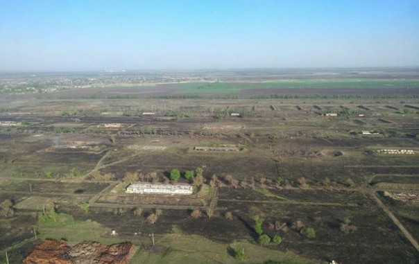 В Балаклее продолжает тлеть трава