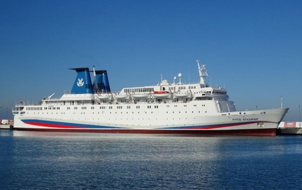 В ночь на 6 мая в машинном отделении теплохода "Князь Владимир" произошло возгорание.