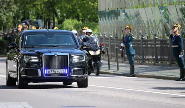 Раскрыты характеристики лимузина, на котором ехал Путин