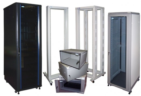 Телекоммуникационные стойки – виды, назначение