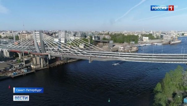 В Петербурге к ЧМ-2018 по футболу открыли новый вантовый мост
