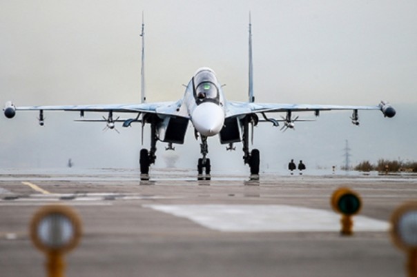 Истребители Су-30СМ взяли в прицел американские корабли и израильские ПВО?