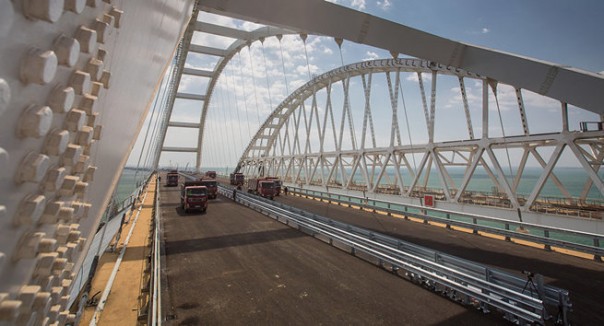 Ростислав Ищенко. Надо ли России реагировать на призыв бомбить Крымский мост