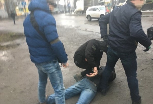 Эхо АТЫ. В Ровно и Харькове задержали торговцев оружием