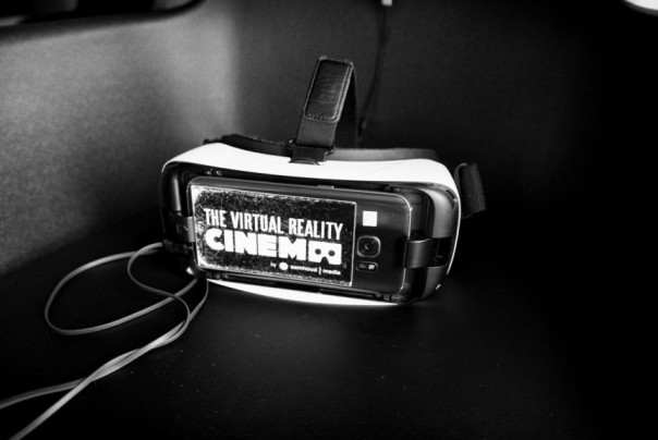 Британский режиссёр снял фильм, сюжет которого меняется настроением зрителей