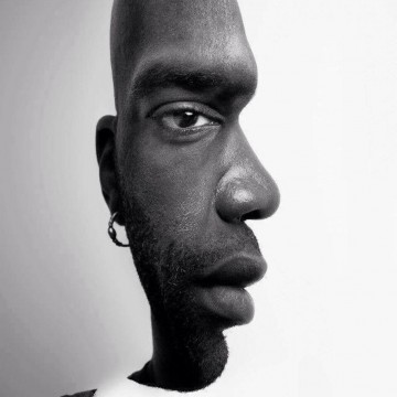 У нас есть работа! Эбби и Бриттани по окончании колледжа.