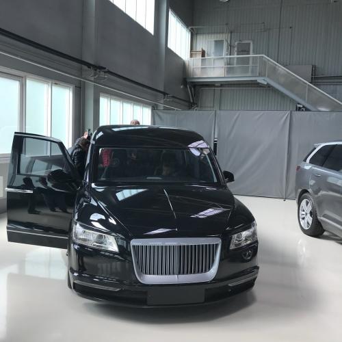 Дети «слили» в сеть фото минивэна проекта «Кортеж»