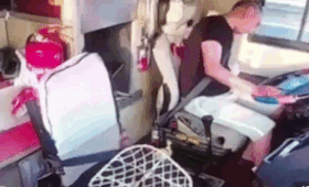 У водителя случился инсульт, когда пассажирский автобус ехал на большой скорости