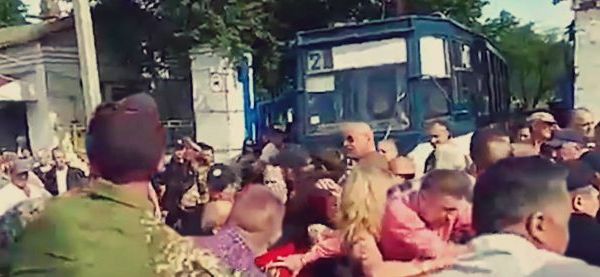 На Сумщине депутаты горсовета подрались с работниками трамвайного управления