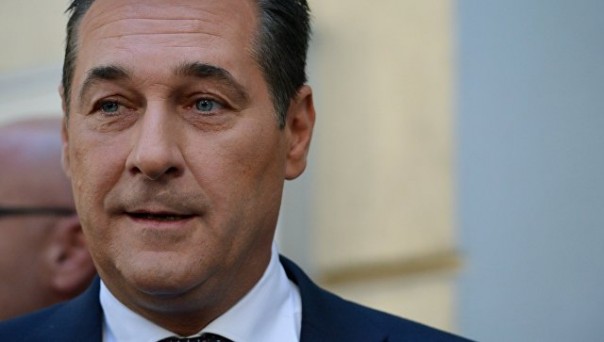 Вице-канцлер Австрии призвал отменить санкции против России