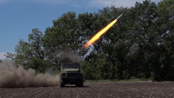 Засыпем укрофашистов "Снежинками". Военно-промышленный комплекс ДНР провёл очередные испытания отечественного вооружения