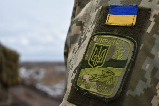 В Торецке осудили сержанта, который расчленил убитого в зоне "АТО" побратыма | Украинский солдат-срочник избил сослуживца до разрыва селезенки