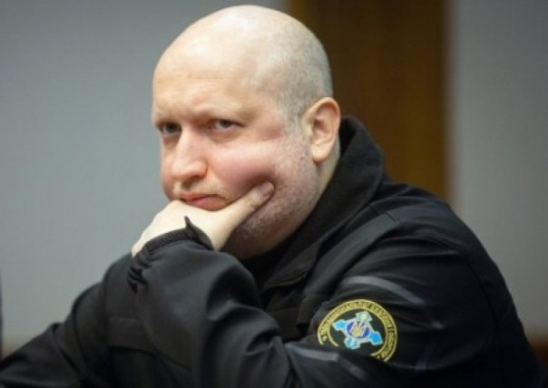 Турчинов предложил ввести уголовную ответственность за импорт товаров из России